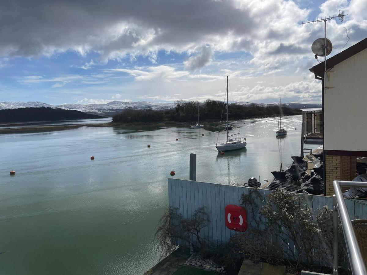 Portmadog, Oakley Wharf Apartment Porthmadog Exterior photo